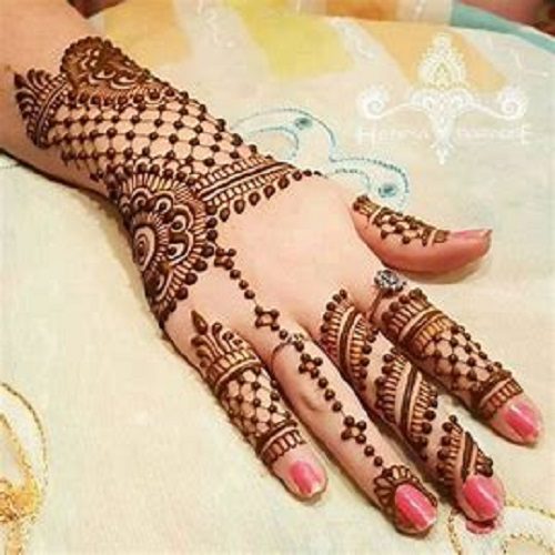 Elegant back hand Mehndi Design