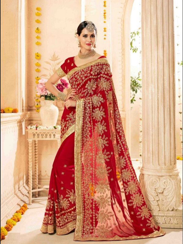 engagement look for bride in saree 